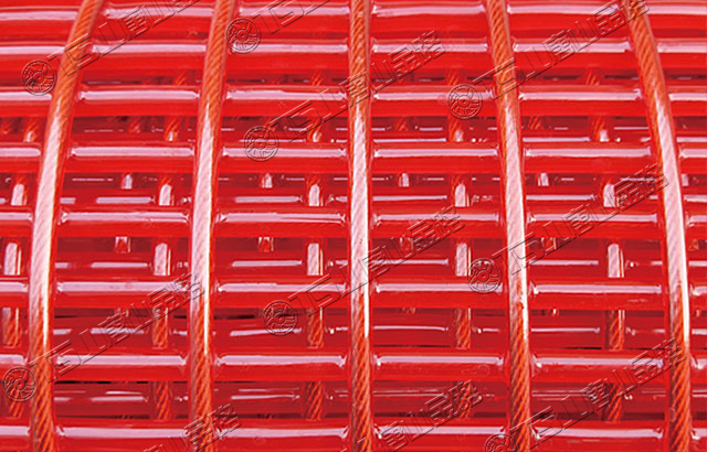 篩分設(shè)備選用聚氨酯篩網(wǎng)，高耐磨、壽命長(zhǎng)