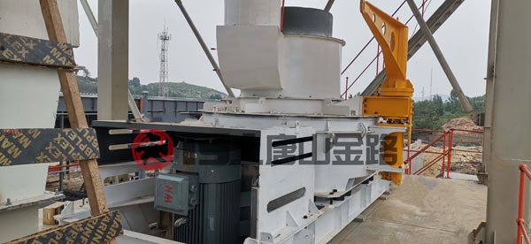 錘破、對輥破、立軸沖擊破三種制砂設(shè)備優(yōu)劣對比